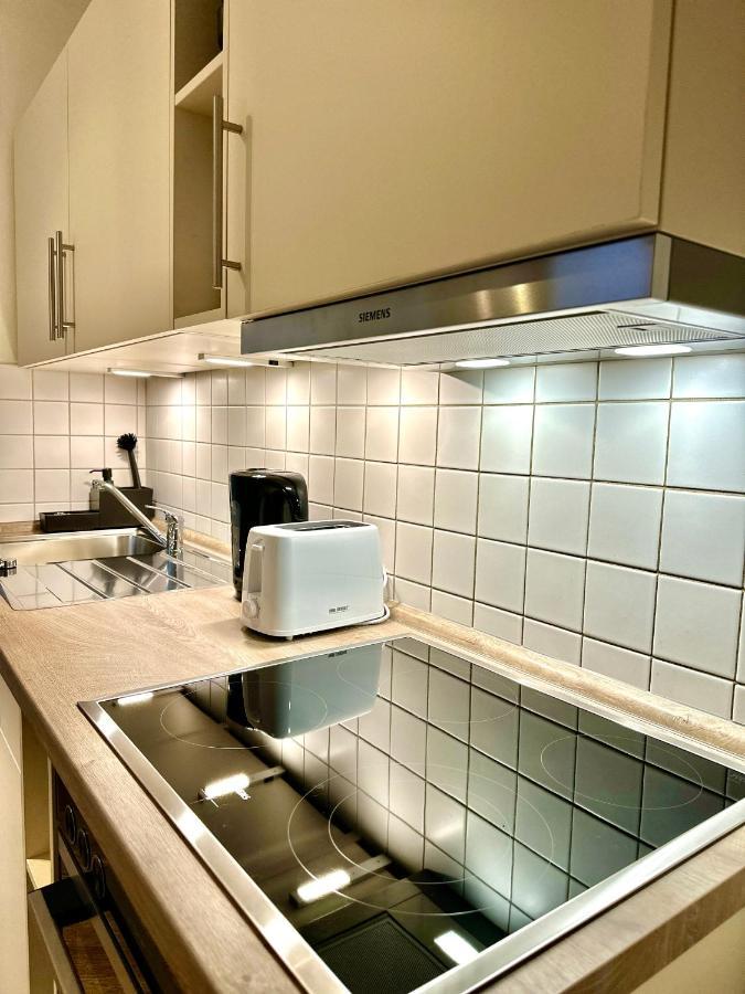 Alte Mainbruecke - Gratis Kaffee - Netflix - Balkon Apartment