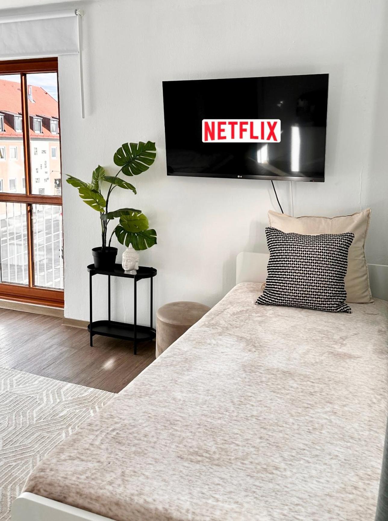Alte Mainbruecke - Gratis Kaffee - Netflix - Balkon Apartment *